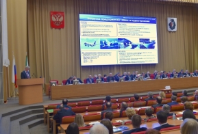 На расширенном заседании Правительства края подвели итоги 2016 года и поставили задачи на предстоящий период